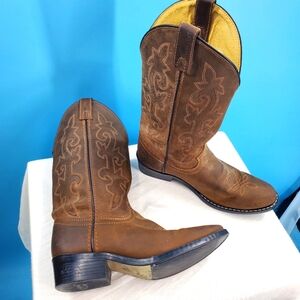 Justin brown leather cowboy boots 8.5